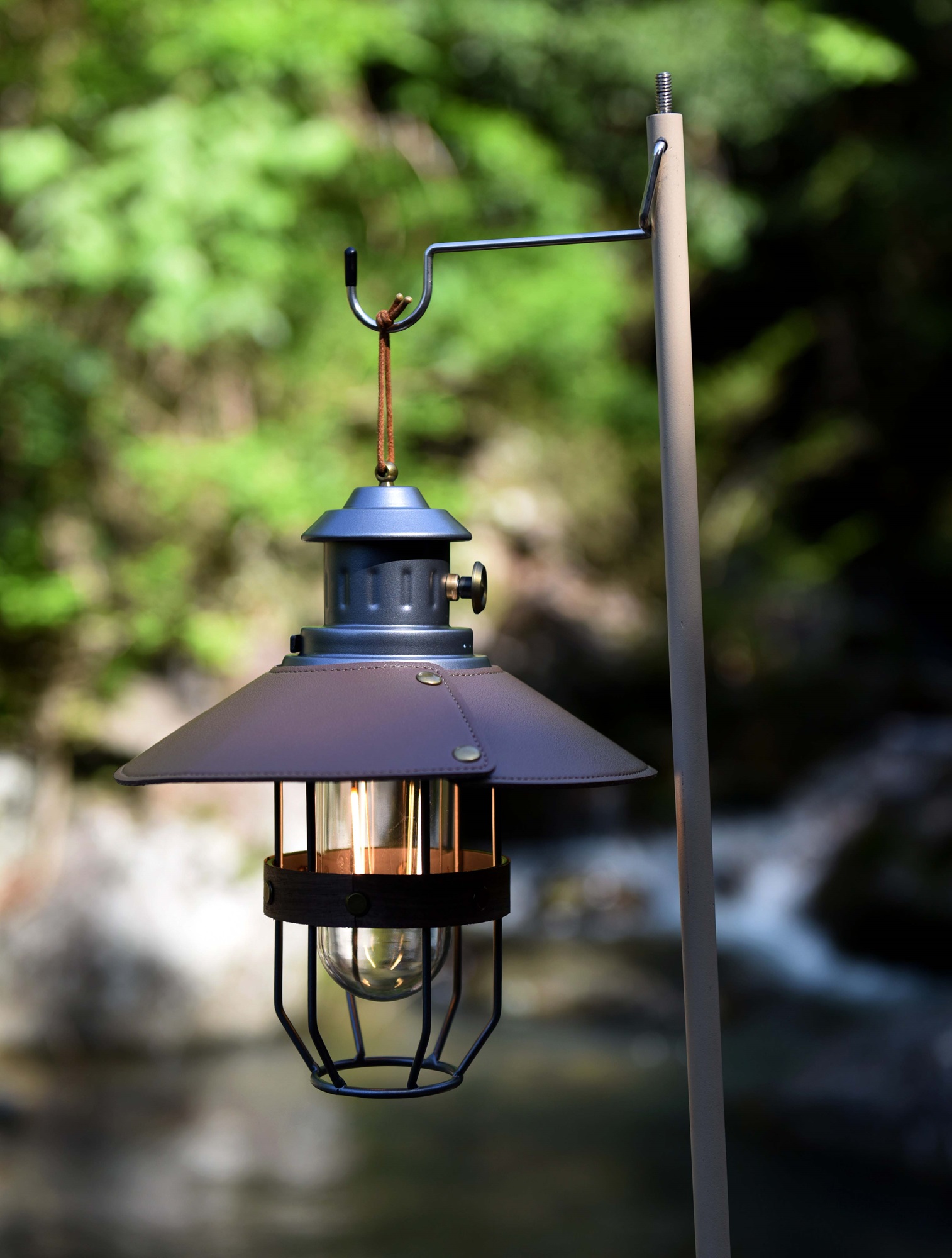 Comet Grey color camping lantern - Image 3