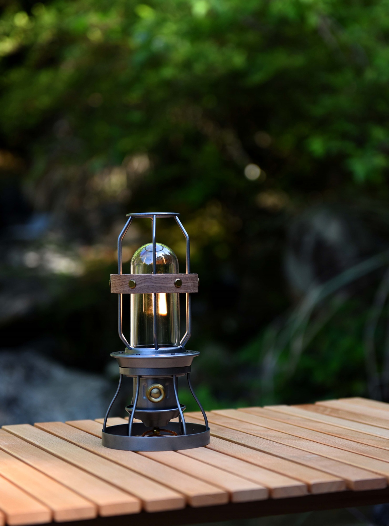 Comet Grey color camping lantern - Image 4