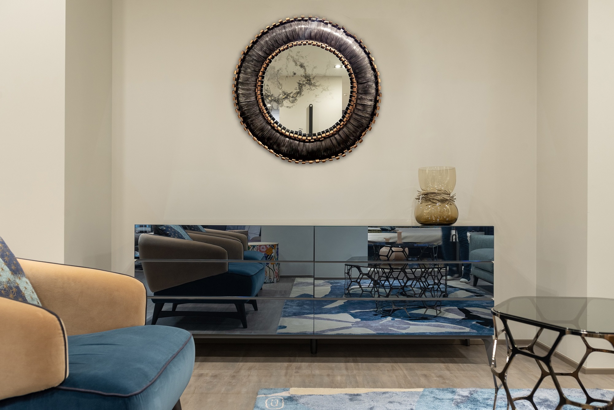 Gradient Metal Chain Mirror - Image 6