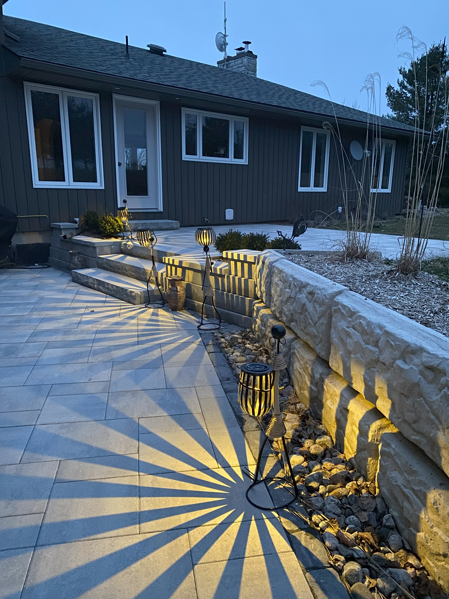 Artisanal Tribal-Inspired Solar LED Sentinel Abstract Tribal Lady Figurine Metal Sculpture holding with Solar light - Image 5