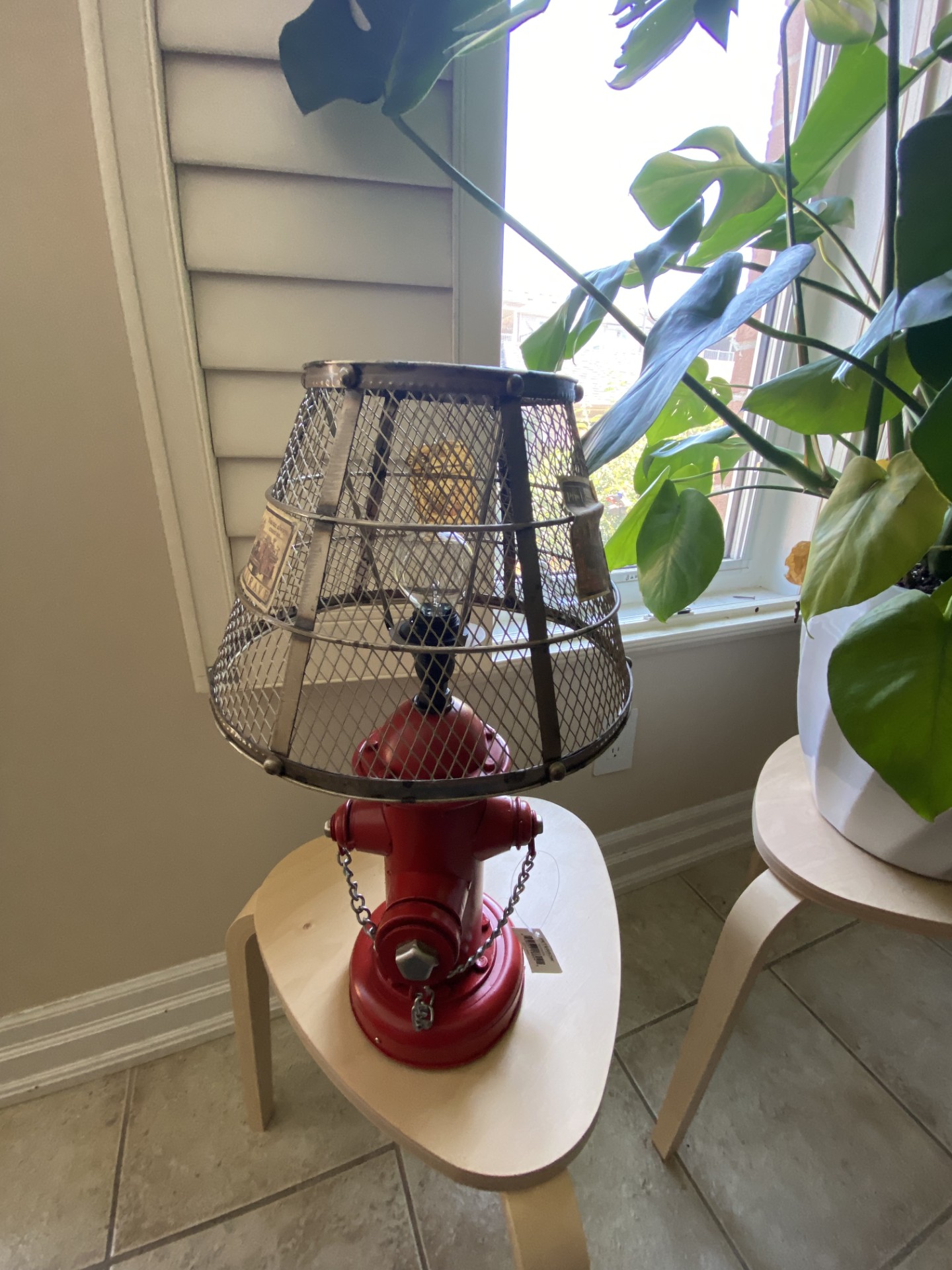 Urban Fire Hydrant Touch Lamp - Image 3